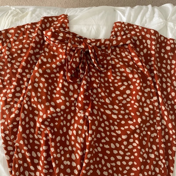Dark orange/red and cream spotted flowery pants - Picture 3 of 3